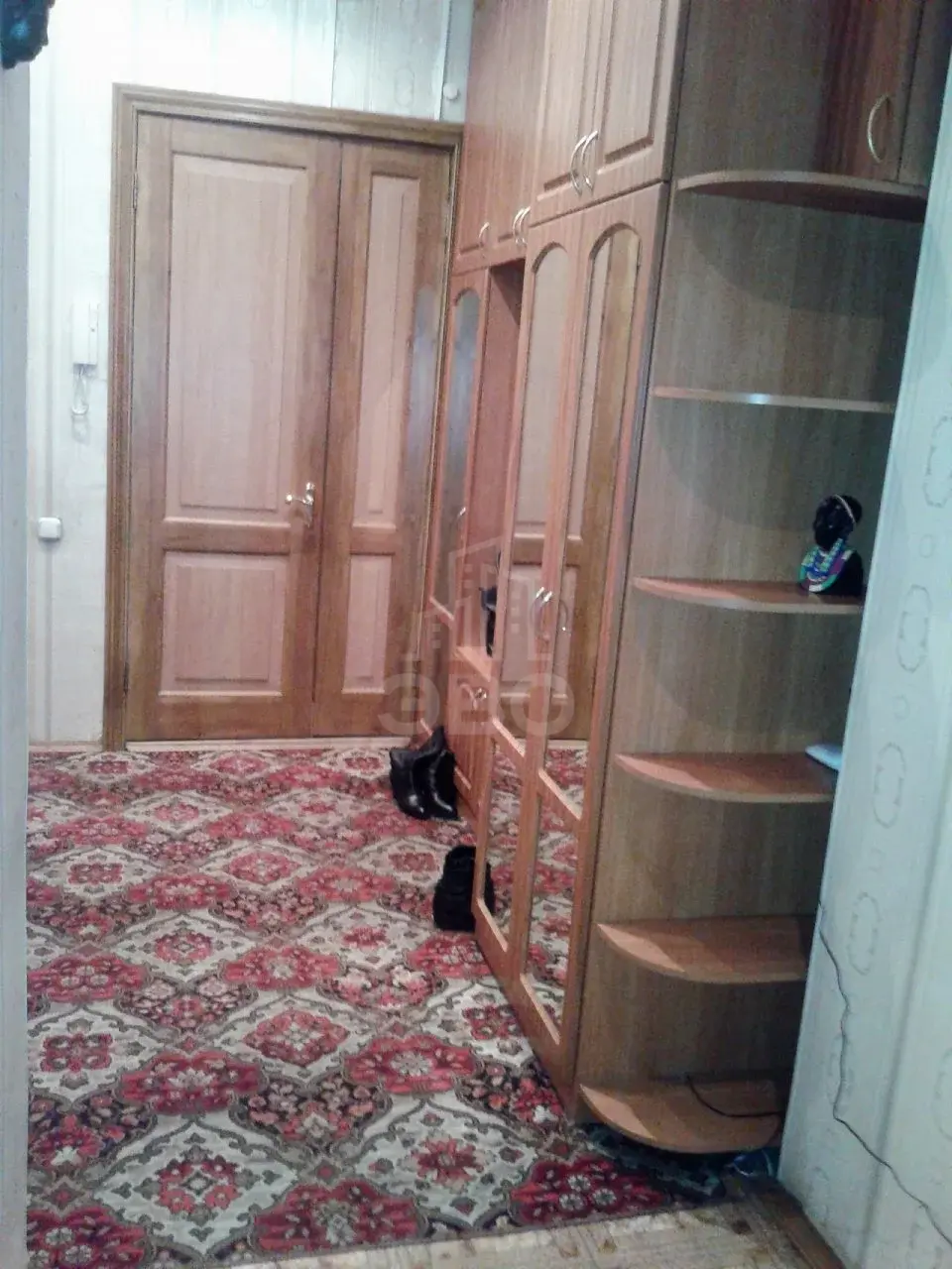 трехкомнатная квартира в Санкт-Петербурге по адресу: Суворовский пр-кт., 56