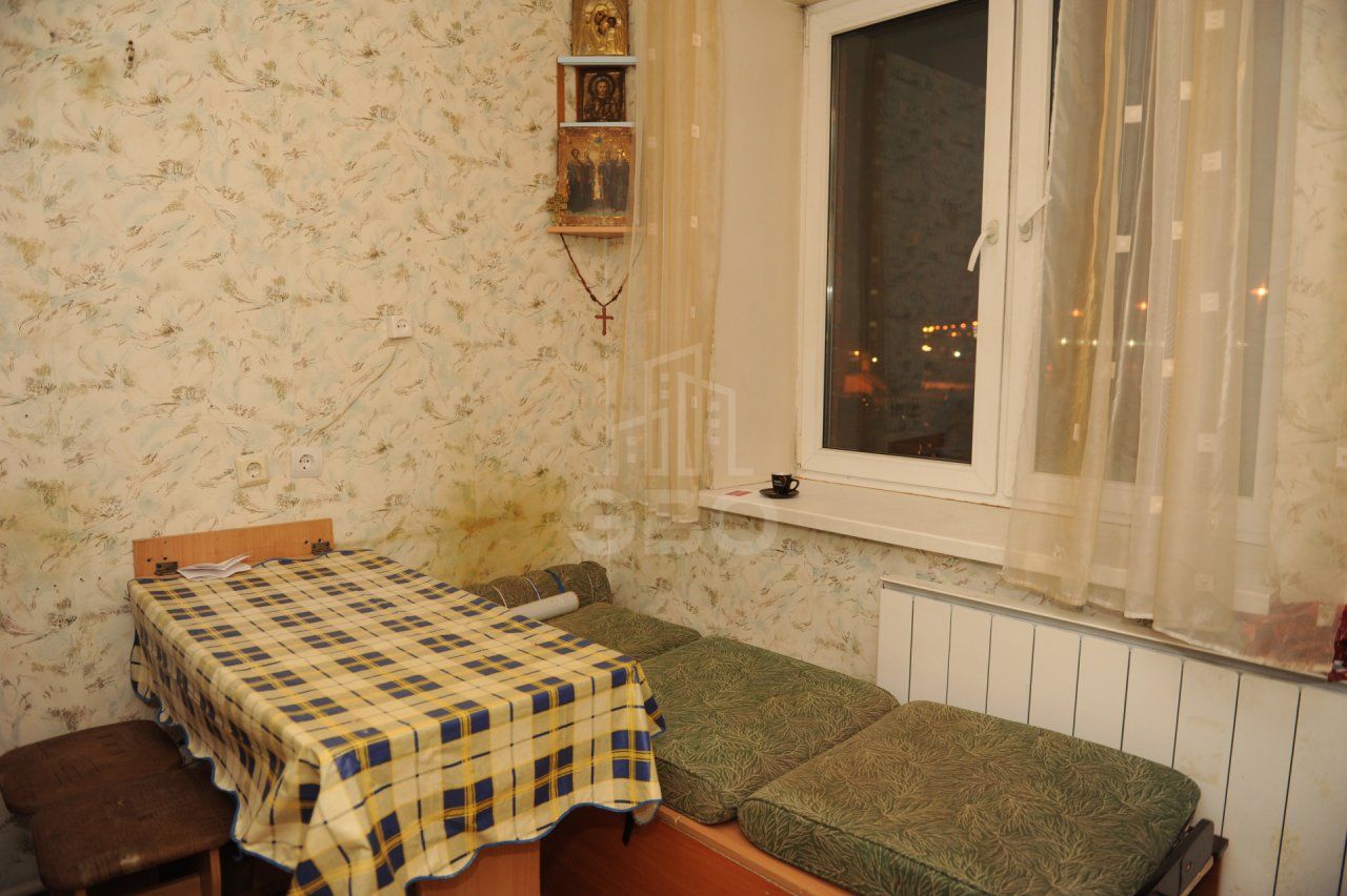 однокомнатная квартира в Санкт-Петербурге по адресу: Оптиков ул., 52, к.2