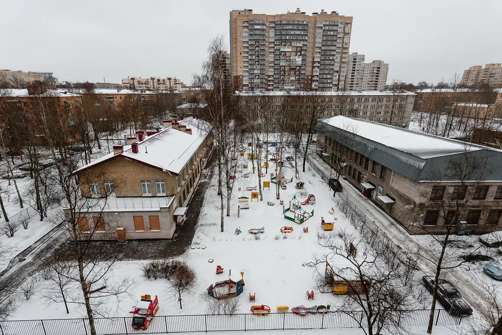 однокомнатная квартира в Санкт-Петербурге по адресу: Новоизмайловский пр-кт., 4