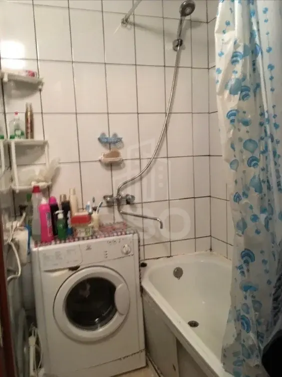 комната в Санкт-Петербурге по адресу: Большевиков пр-кт., 61, к 3