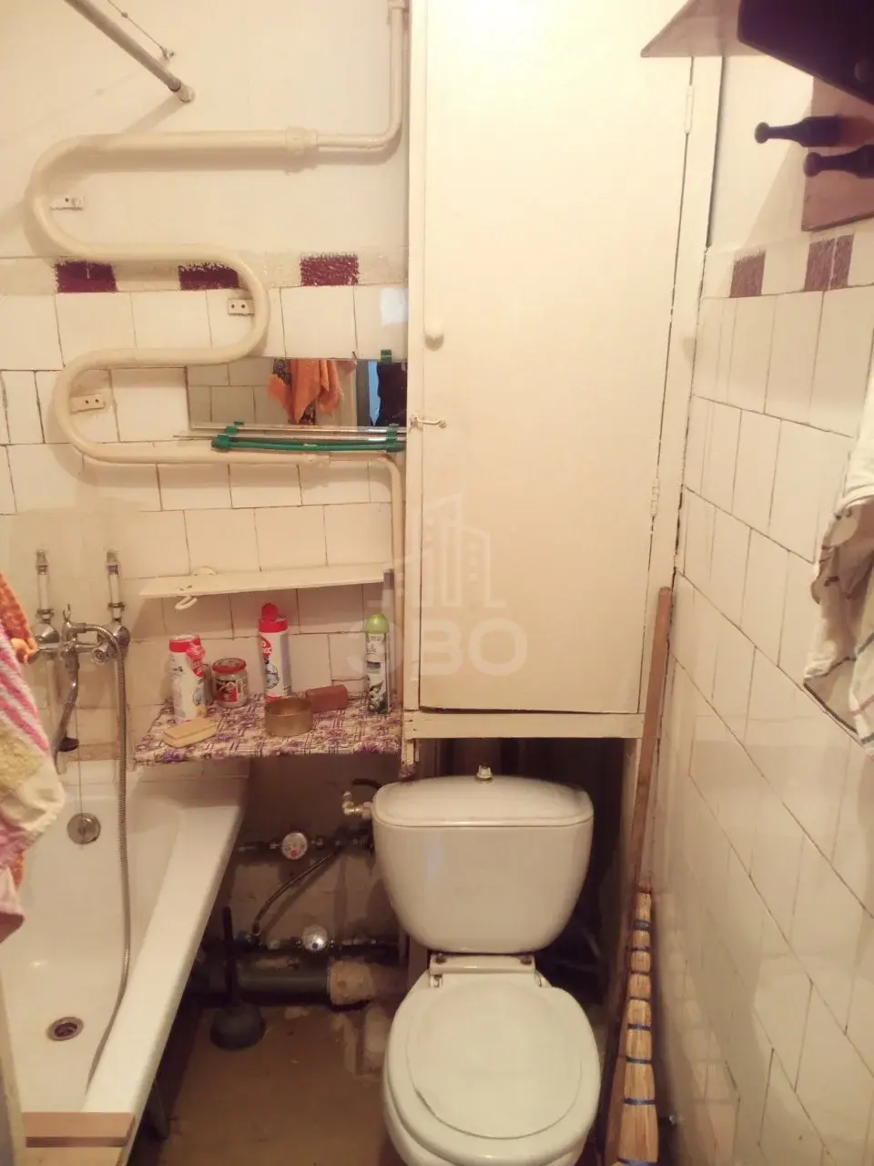 трехкомнатная квартира в Санкт-Петербурге по адресу: Тамбасова ул., 25, к 7