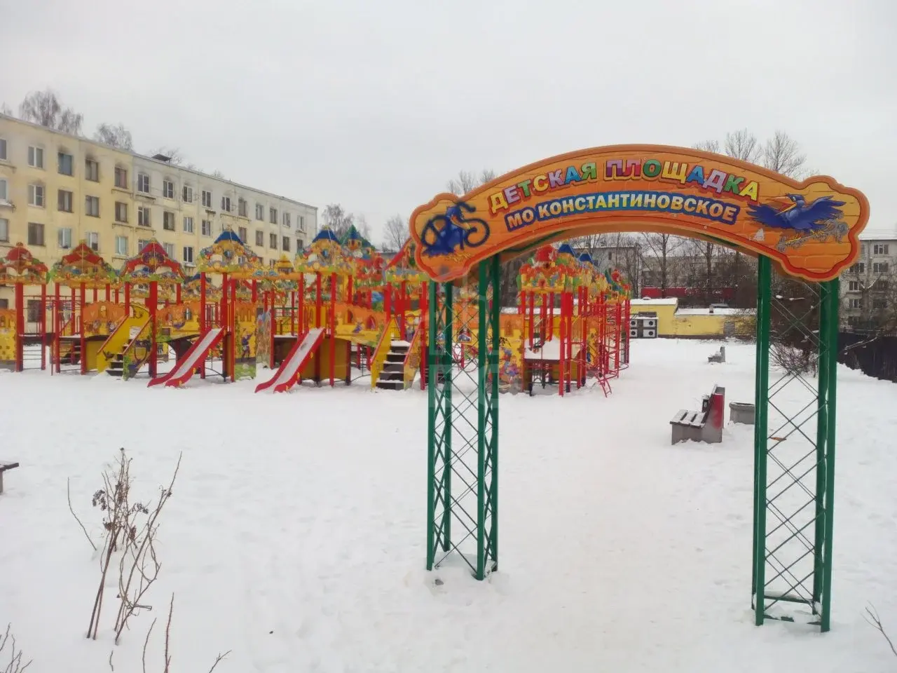 трехкомнатная квартира в Санкт-Петербурге по адресу: Тамбасова ул., 25, к 7