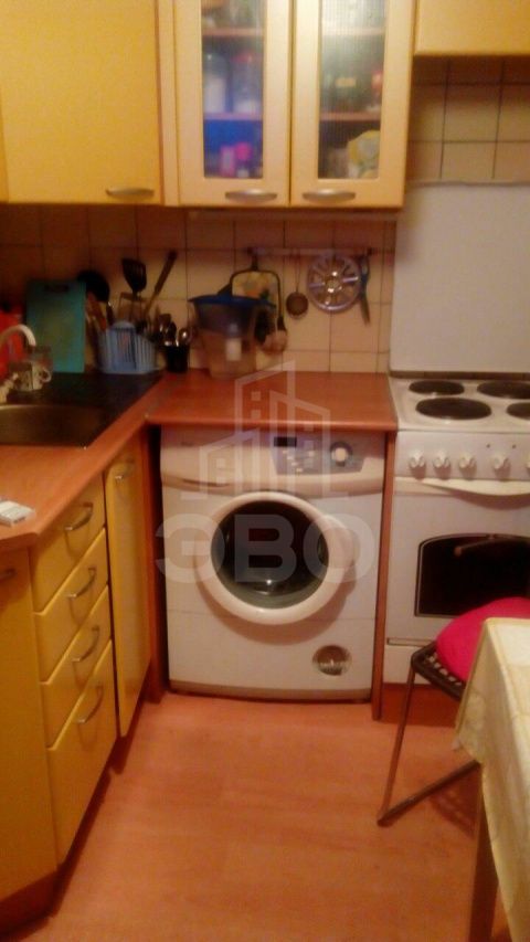 комната в Санкт-Петербурге по адресу: Стачек пр-кт., 105, к.2