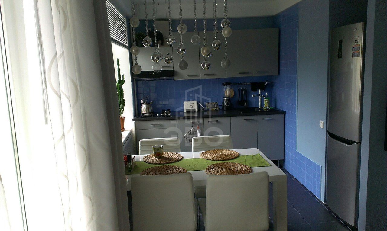 трехкомнатная квартира в Санкт-Петербурге по адресу: Науки пр-кт., 31