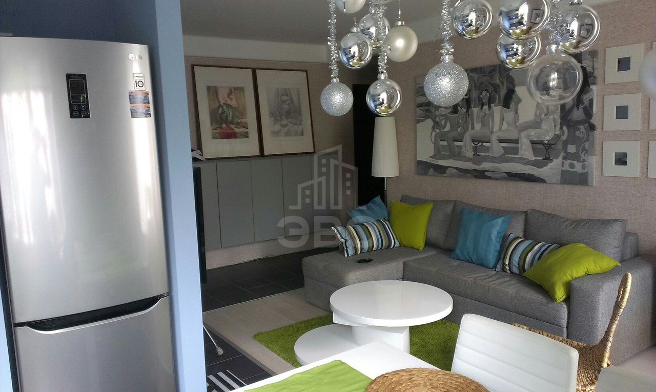 трехкомнатная квартира в Санкт-Петербурге по адресу: Науки пр-кт., 31