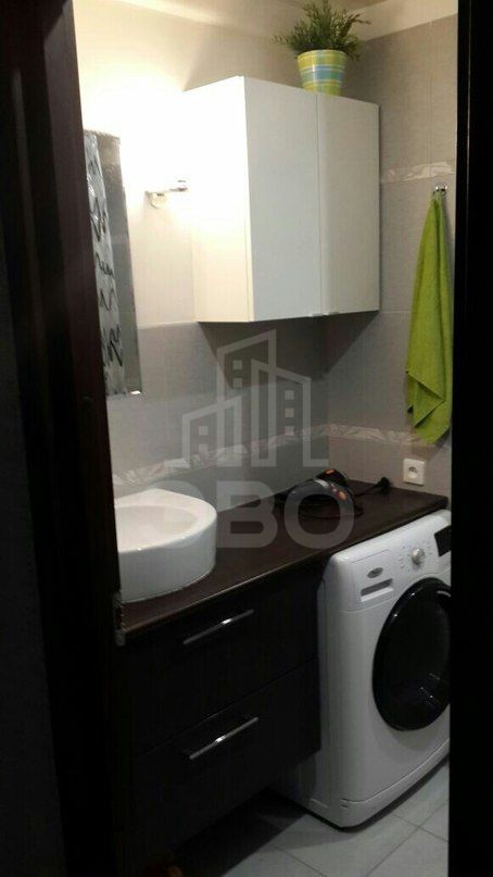 трехкомнатная квартира в Санкт-Петербурге по адресу: Науки пр-кт., 31