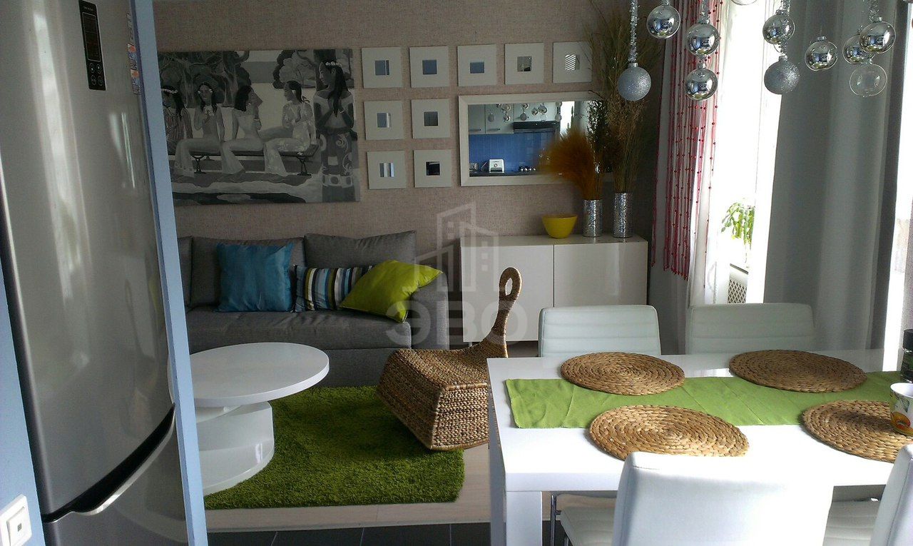 трехкомнатная квартира в Санкт-Петербурге по адресу: Науки пр-кт., 31