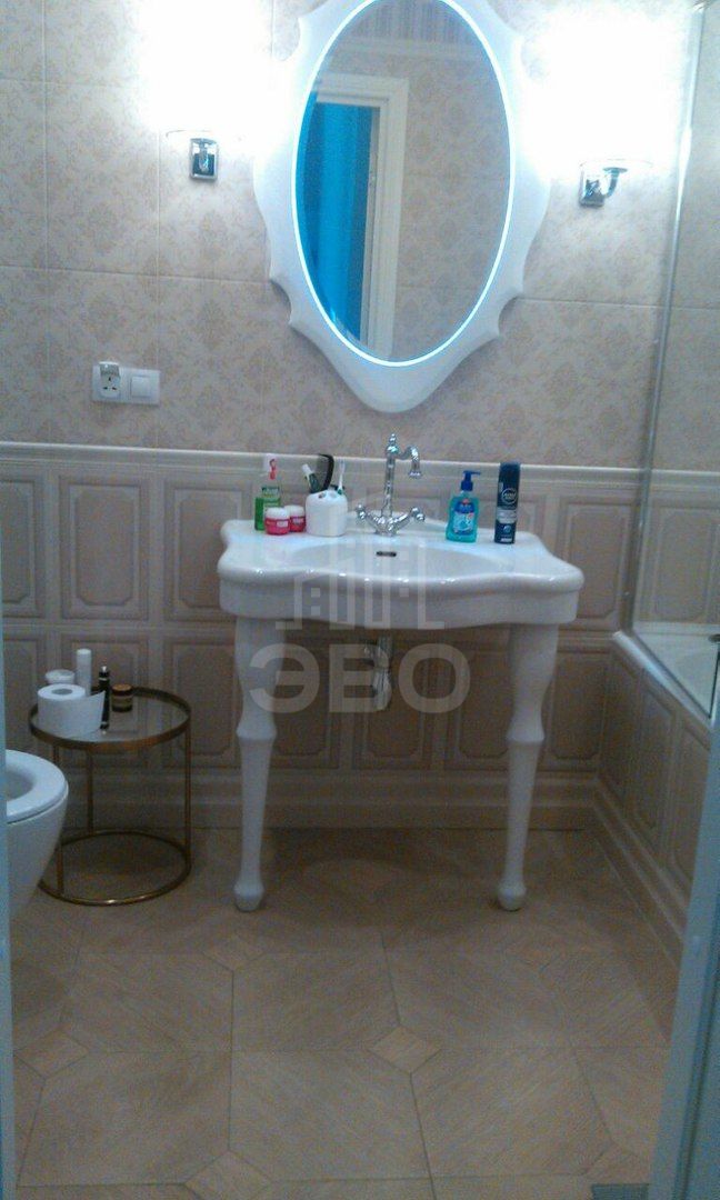 двухкомнатная квартира в Санкт-Петербурге по адресу: Кременчугская ул., 9, к.1