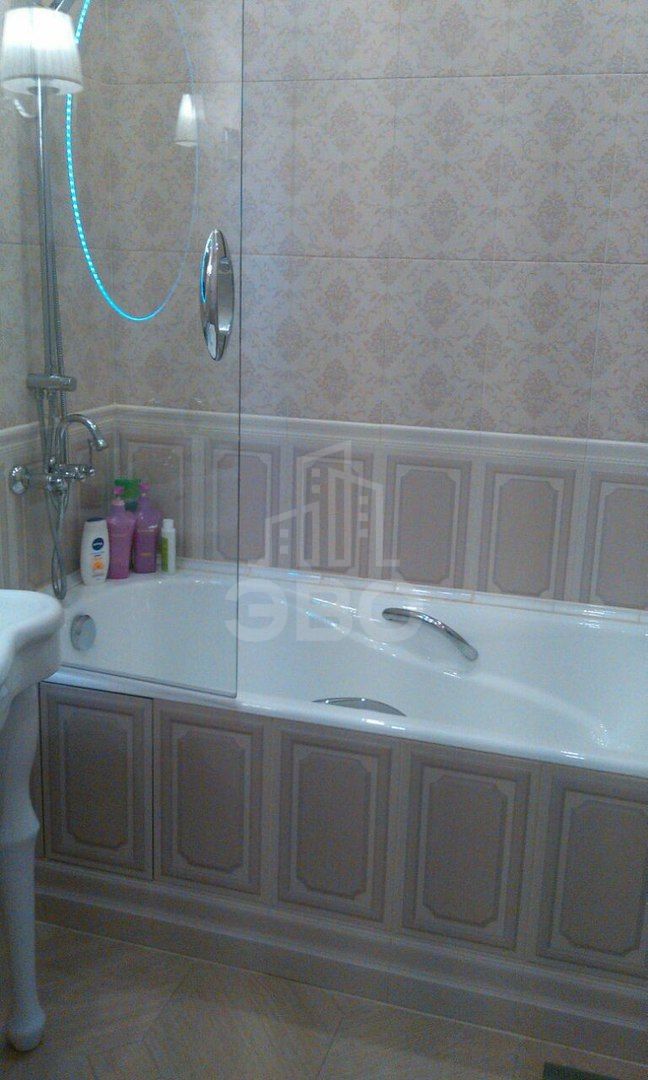 двухкомнатная квартира в Санкт-Петербурге по адресу: Кременчугская ул., 9, к.1