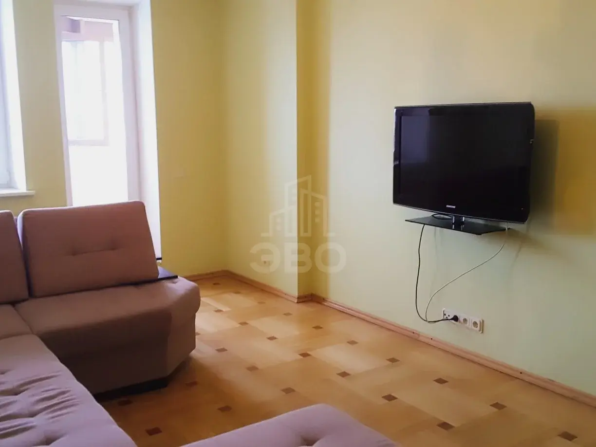 трехкомнатная квартира в Санкт-Петербурге по адресу: Бутлерова ул., 40
