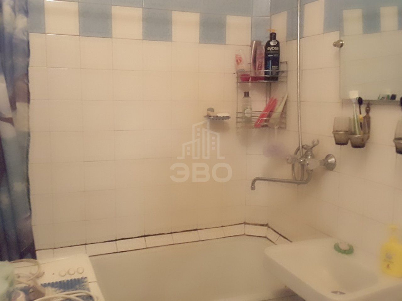 трехкомнатная квартира в Санкт-Петербурге по адресу: Маршала Блюхера пр-кт., 61, к.2