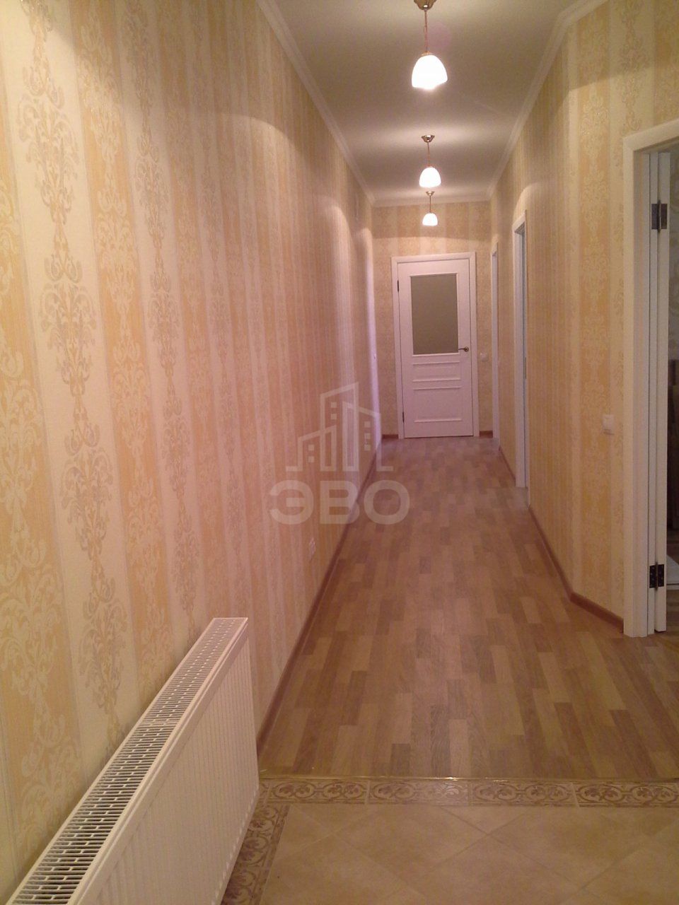 трехкомнатная квартира в Санкт-Петербурге по адресу: Кутузова наб., 30