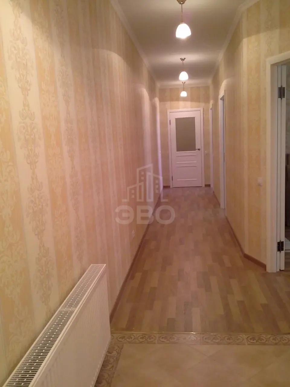 трехкомнатная квартира в Санкт-Петербурге по адресу: Кутузова наб., 30
