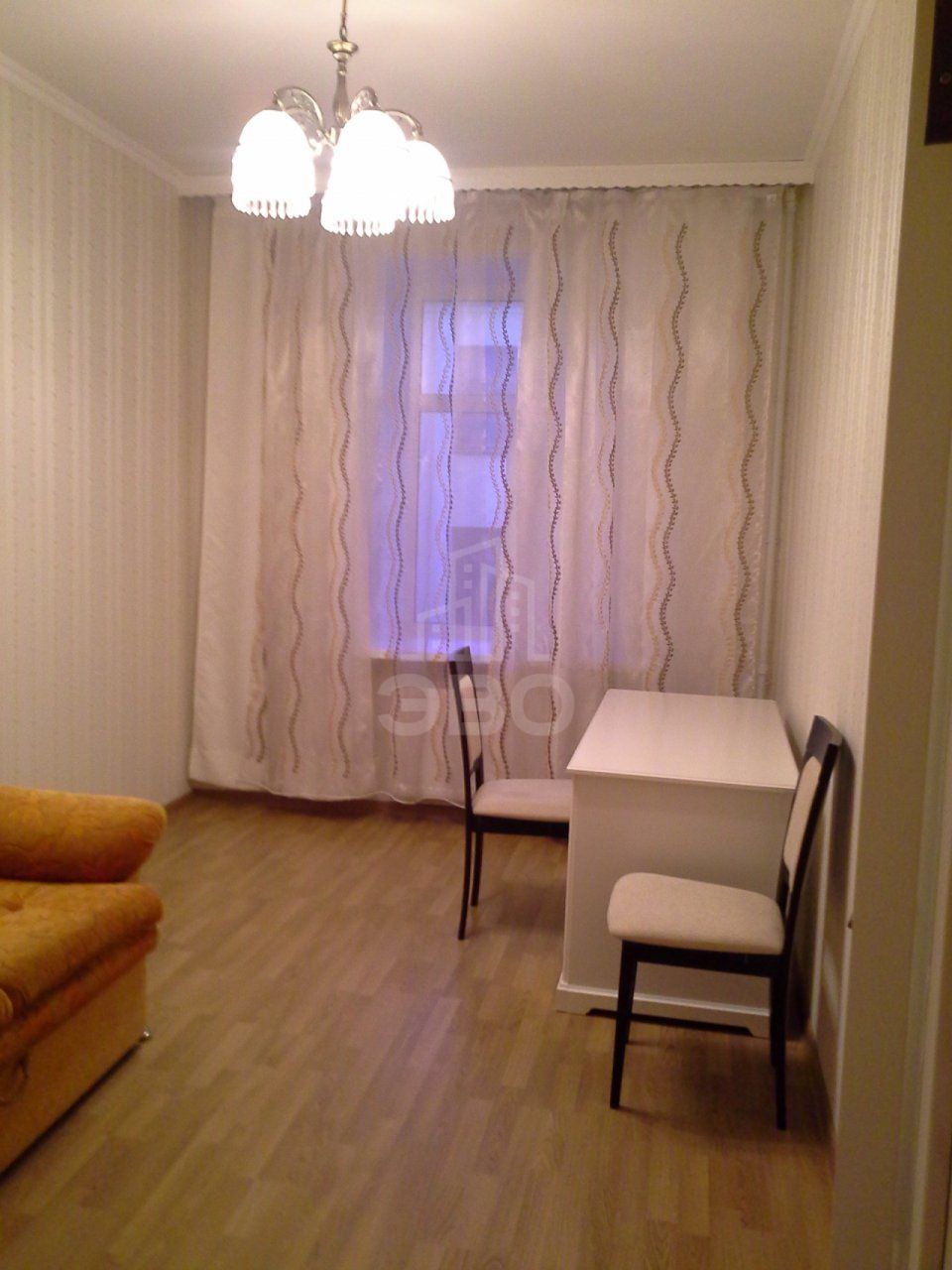 трехкомнатная квартира в Санкт-Петербурге по адресу: Кутузова наб., 30