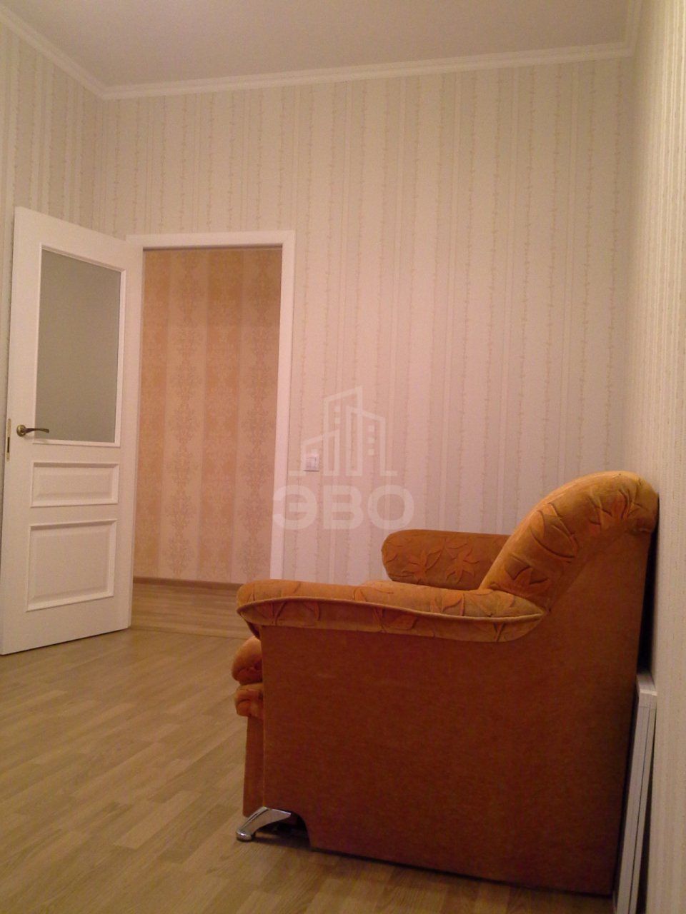 трехкомнатная квартира в Санкт-Петербурге по адресу: Кутузова наб., 30