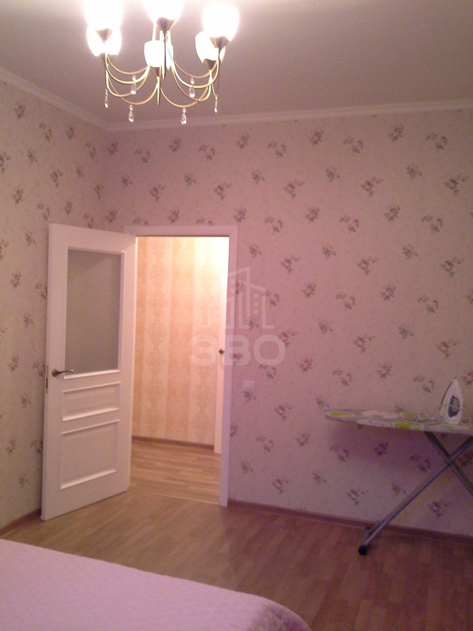 трехкомнатная квартира в Санкт-Петербурге по адресу: Кутузова наб., 30