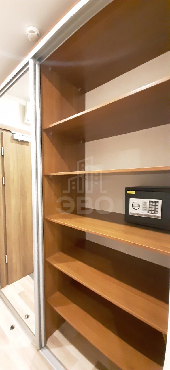 однокомнатная квартира в Санкт-Петербурге по адресу: Хошимина ул., 16