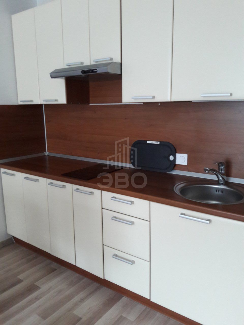 однокомнатная квартира в Санкт-Петербурге по адресу: Хошимина ул., 16