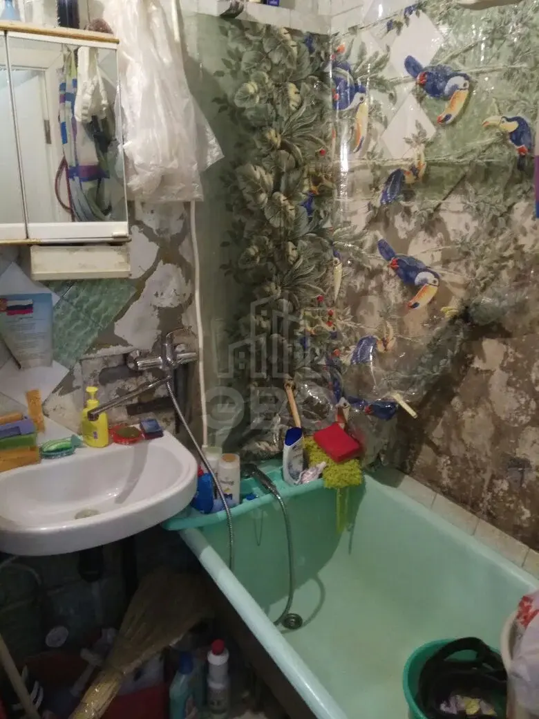 комната в Санкт-Петербурге по адресу: Учебный пер., 12, к 2