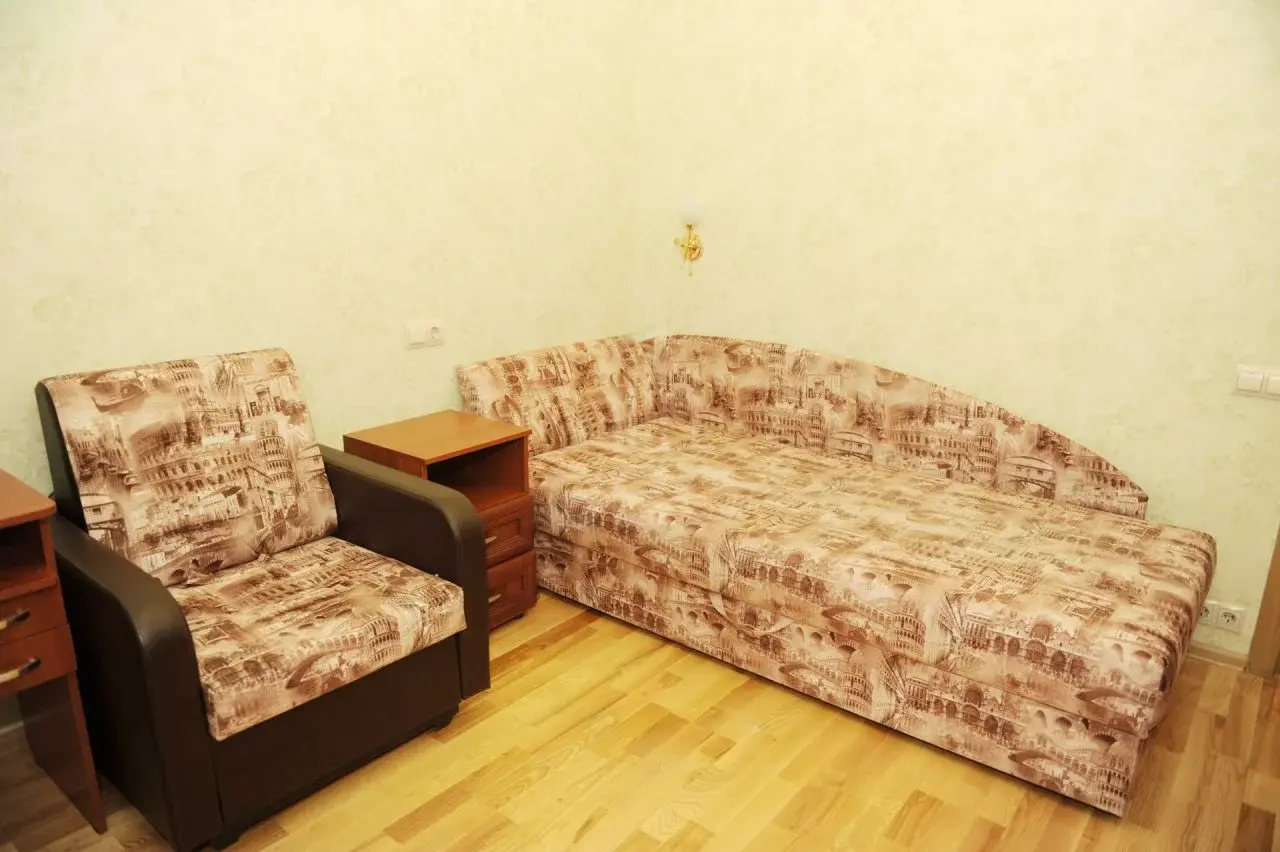трехкомнатная квартира в Санкт-Петербурге по адресу: Адмиралтейского канала наб., 29