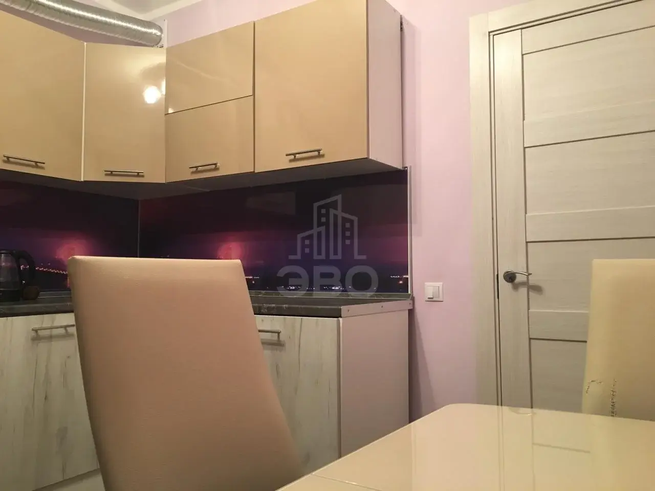 однокомнатная квартира в Санкт-Петербурге по адресу: Кременчугская ул., 21, к 3