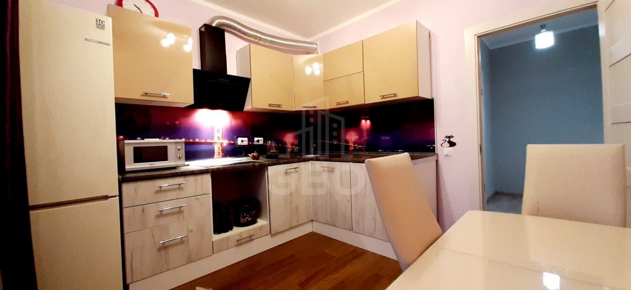 однокомнатная квартира в Санкт-Петербурге по адресу: Кременчугская ул., 21, к 3