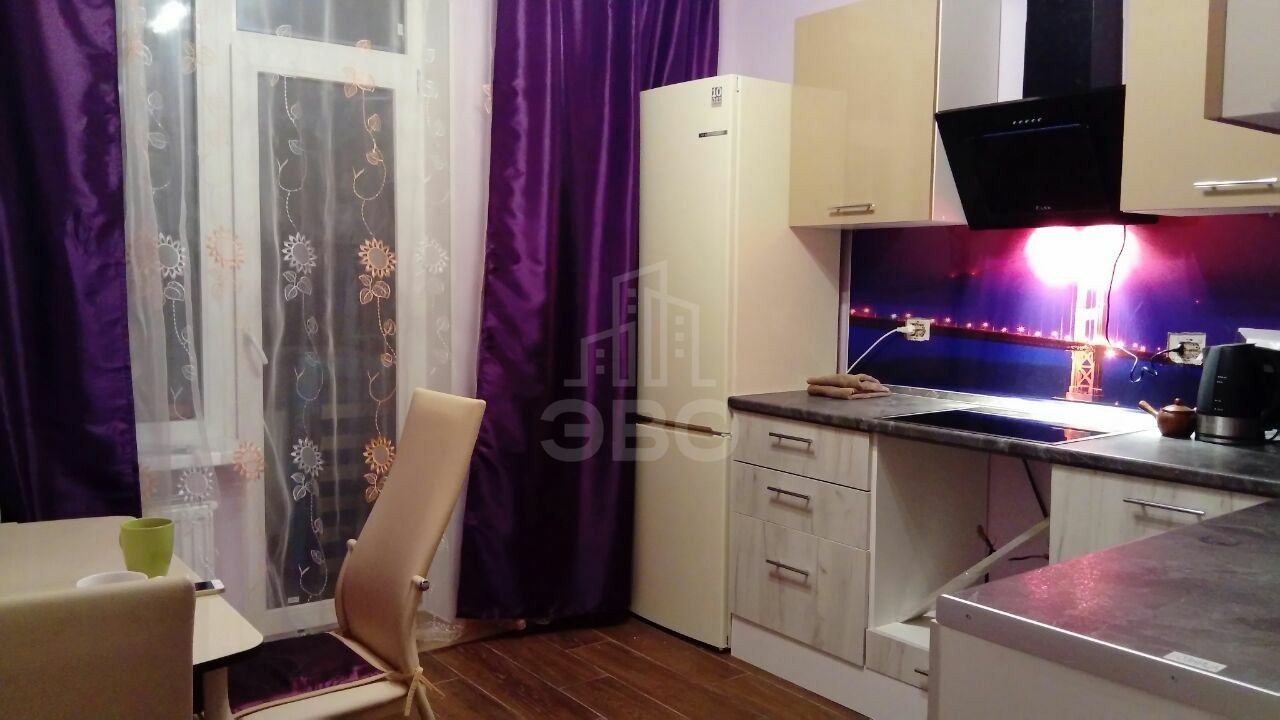 однокомнатная квартира в Санкт-Петербурге по адресу: Кременчугская ул., 21, к 3