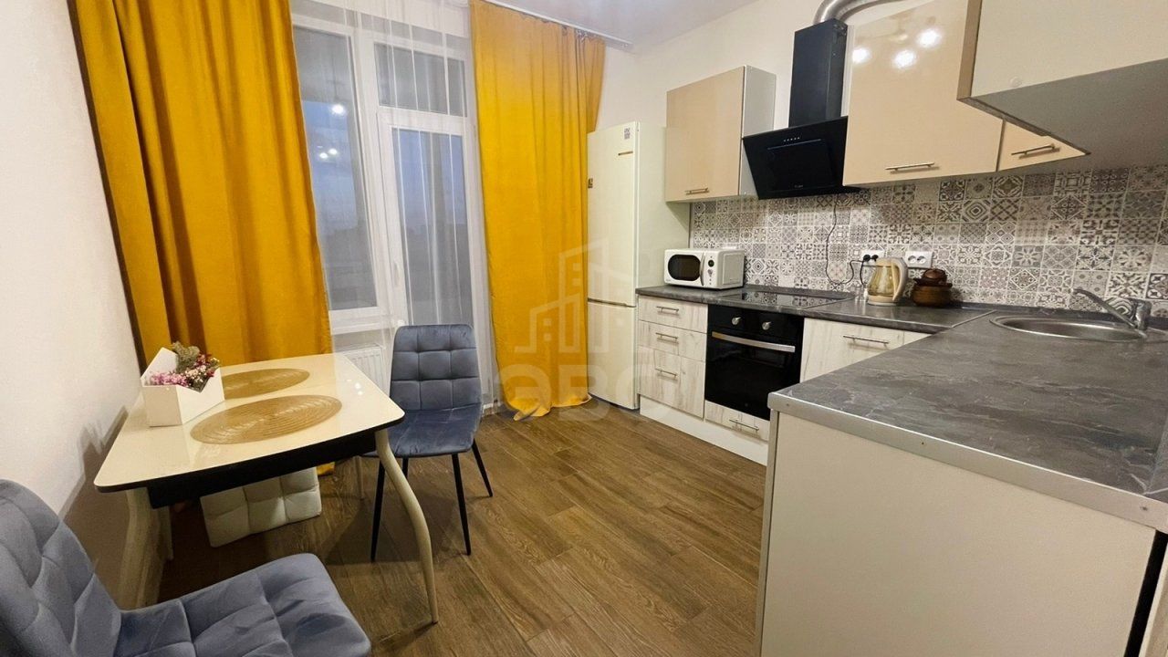 однокомнатная квартира в Санкт-Петербурге по адресу: Кременчугская ул., 21, к 3