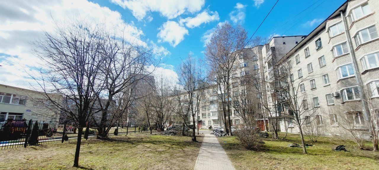 двухкомнатная квартира в Санкт-Петербурге по адресу: Коломяжский проспект, 1