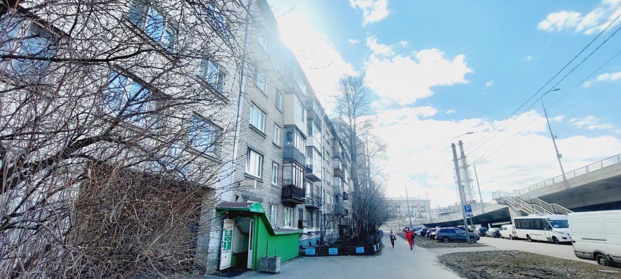 двухкомнатная квартира в Санкт-Петербурге по адресу: Коломяжский проспект, 1