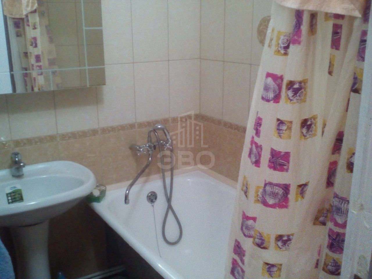 комната в Санкт-Петербурге по адресу: Верности ул., 48