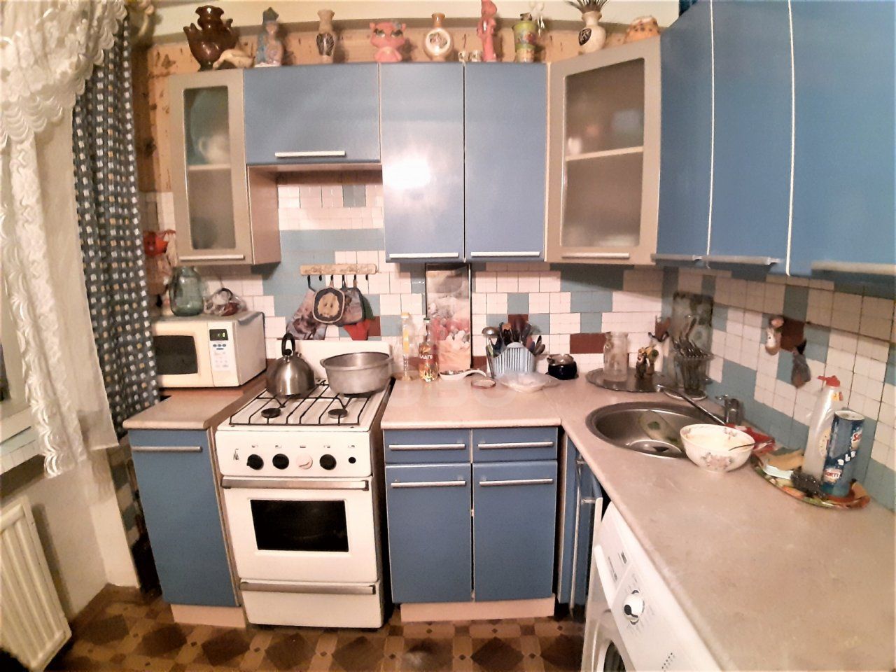 комната в Санкт-Петербурге по адресу: Художников проспект, 15