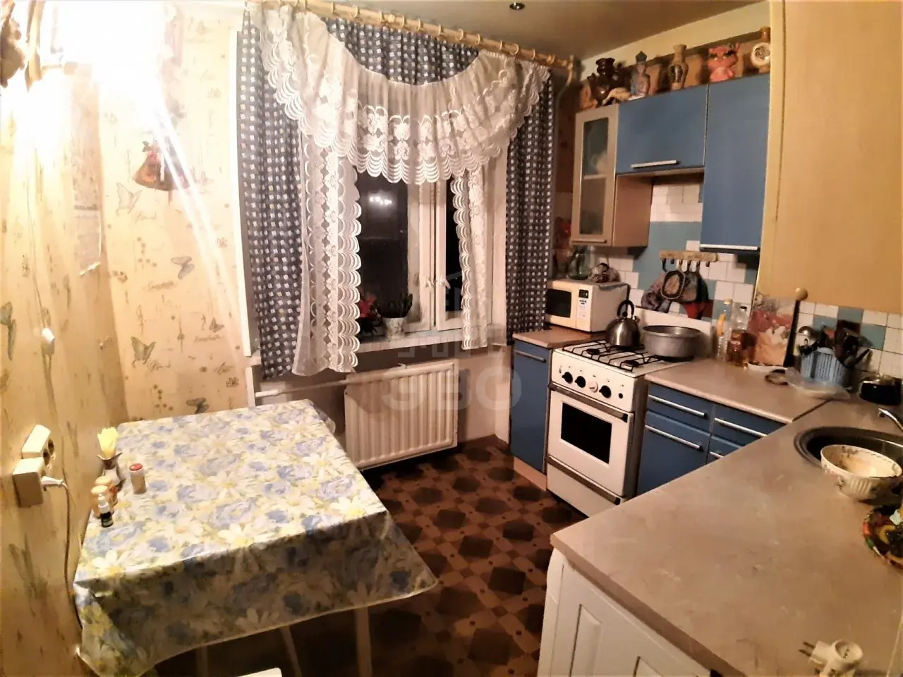 комната в Санкт-Петербурге по адресу: Художников проспект, 15