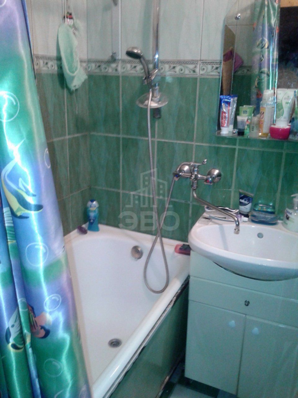 комната в Санкт-Петербурге по адресу: Художников проспект, 15