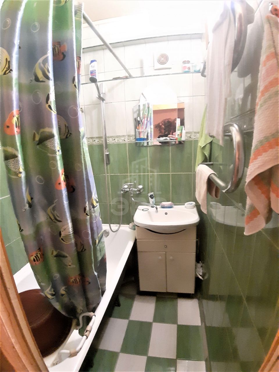 комната в Санкт-Петербурге по адресу: Художников проспект, 15