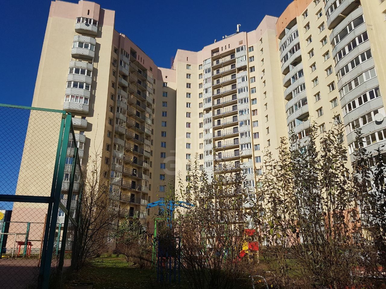 однокомнатная квартира в Санкт-Петербурге по адресу: Оборонная ул., 2, к 4