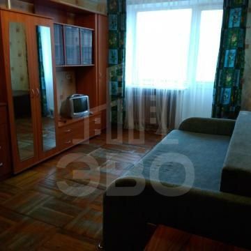 комната в Санкт-Петербурге по адресу: Коммуны ул., 28, к 2