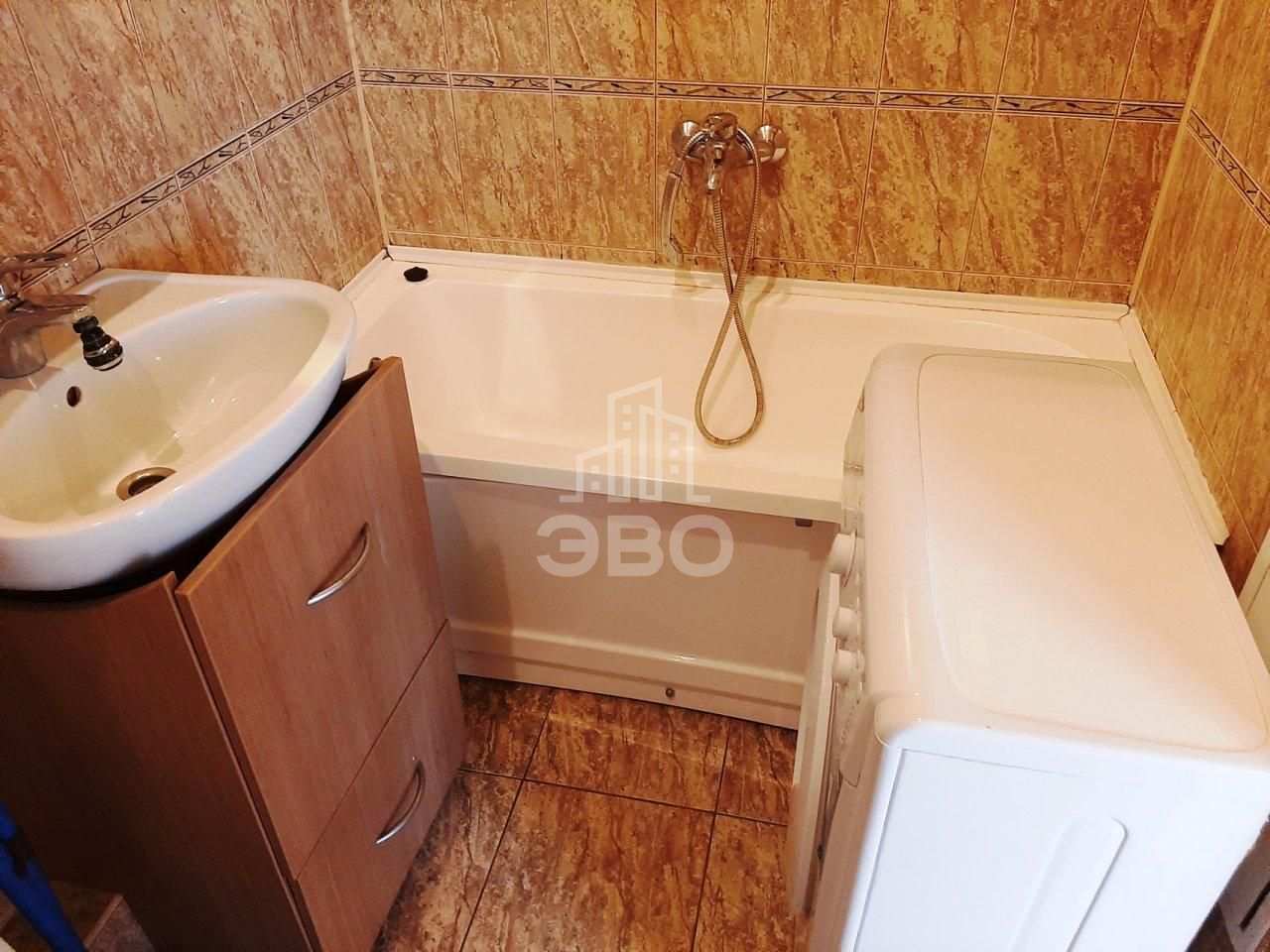 однокомнатная квартира в Санкт-Петербурге по адресу: Косыгина проспект, 17, к 1