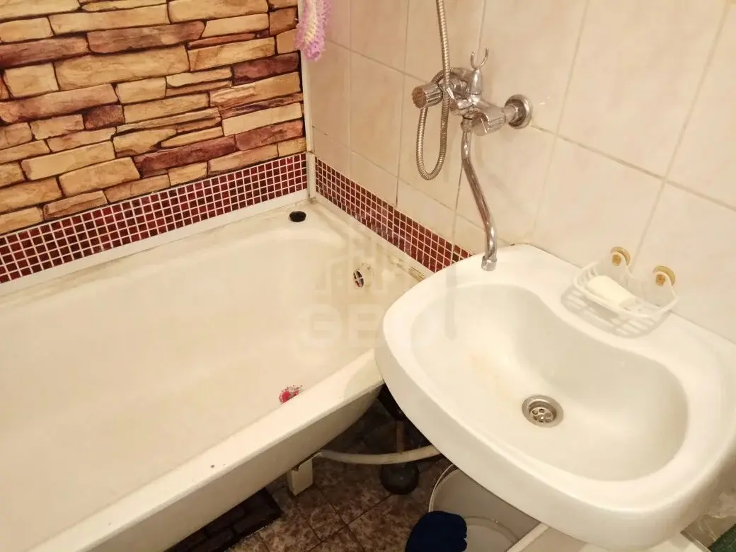 комната в Санкт-Петербурге по адресу: Авиаконструкторов пр-кт., 1