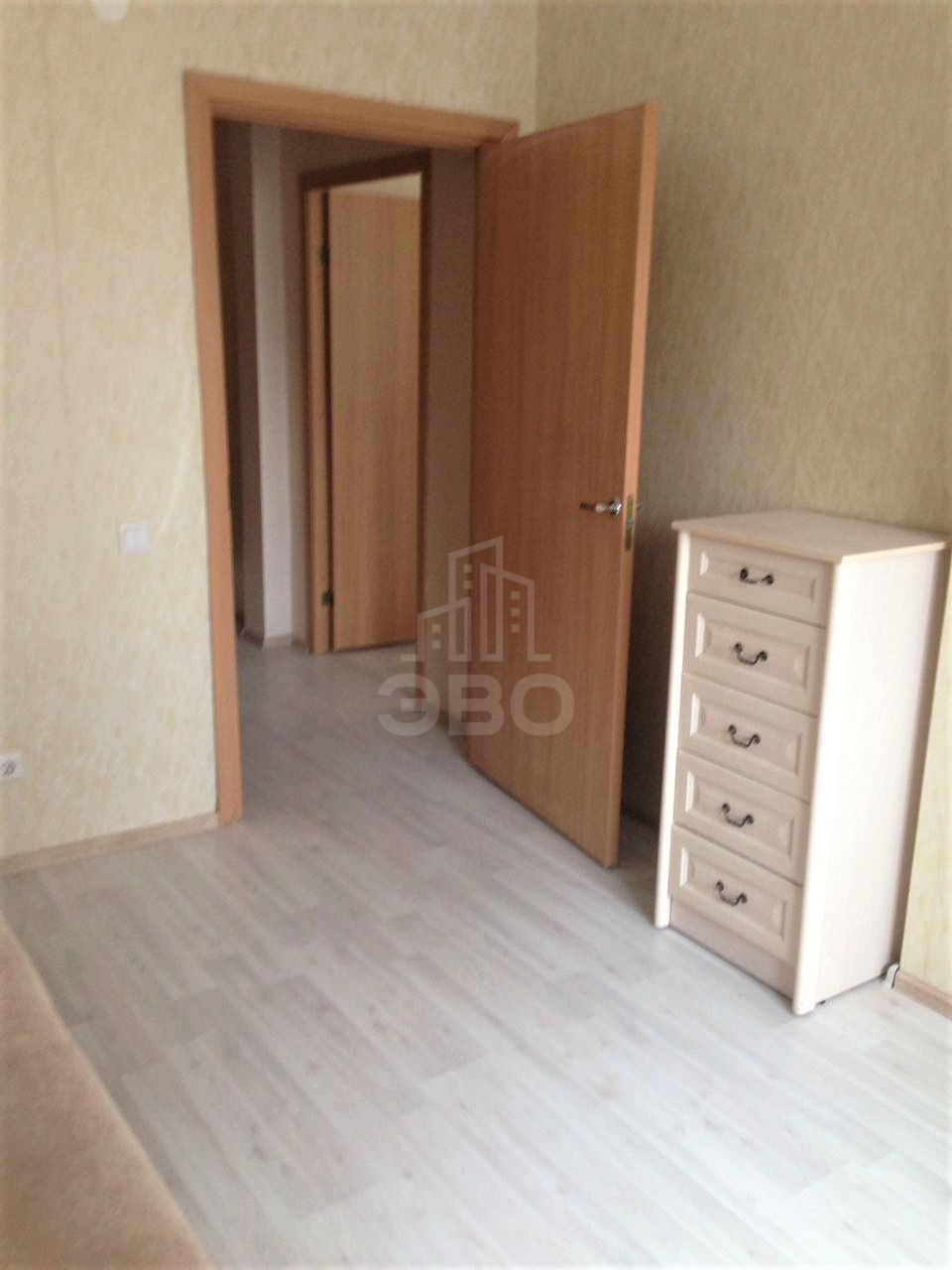 трехкомнатная квартира в Санкт-Петербурге по адресу: Федора Абрамова ул., 19, к 1