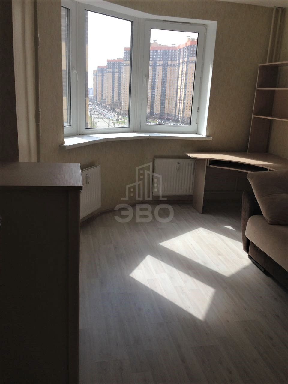 трехкомнатная квартира в Санкт-Петербурге по адресу: Федора Абрамова ул., 19, к 1