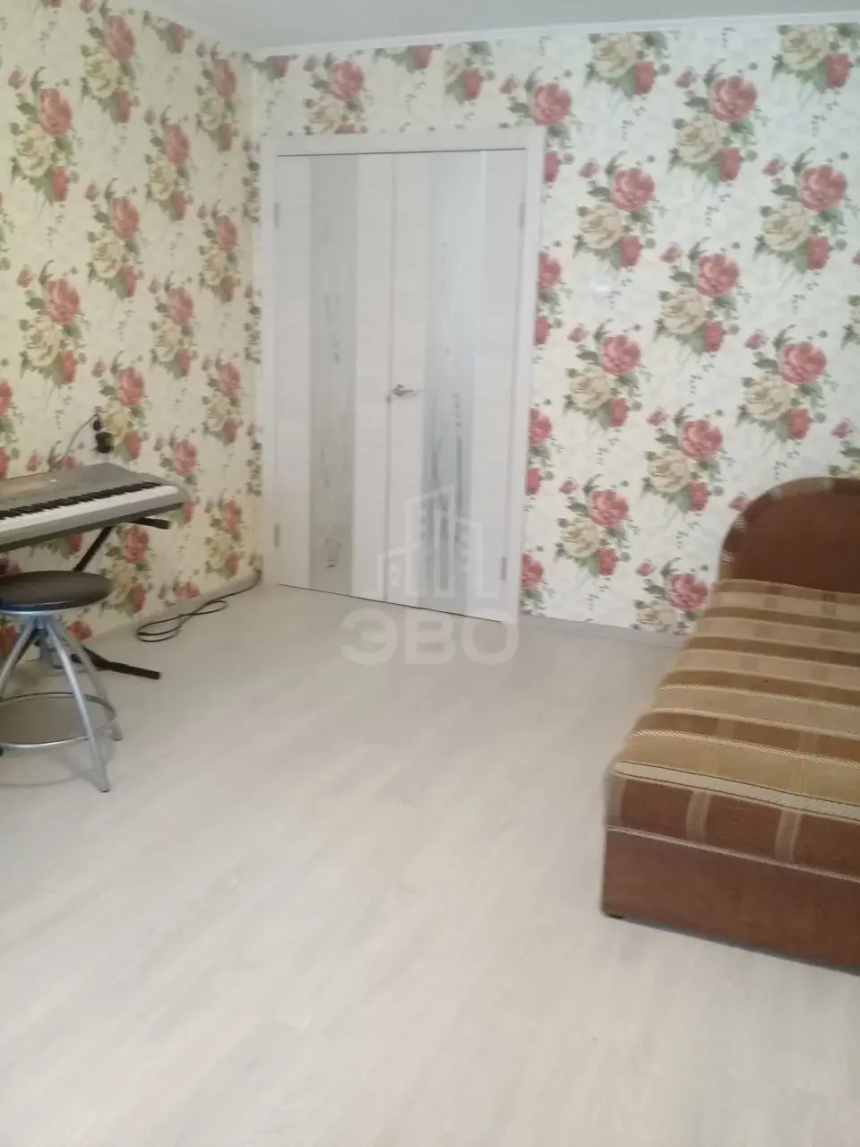 комната в Санкт-Петербурге по адресу: Большевиков пр-кт., 1