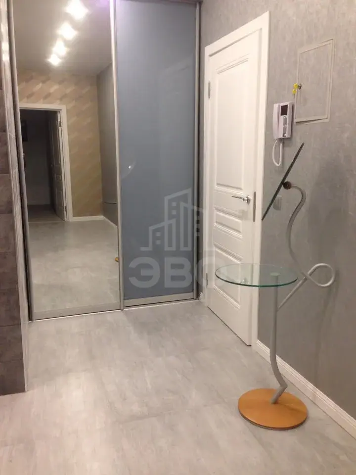 двухкомнатная квартира в Санкт-Петербурге по адресу: пр. Славы д 51