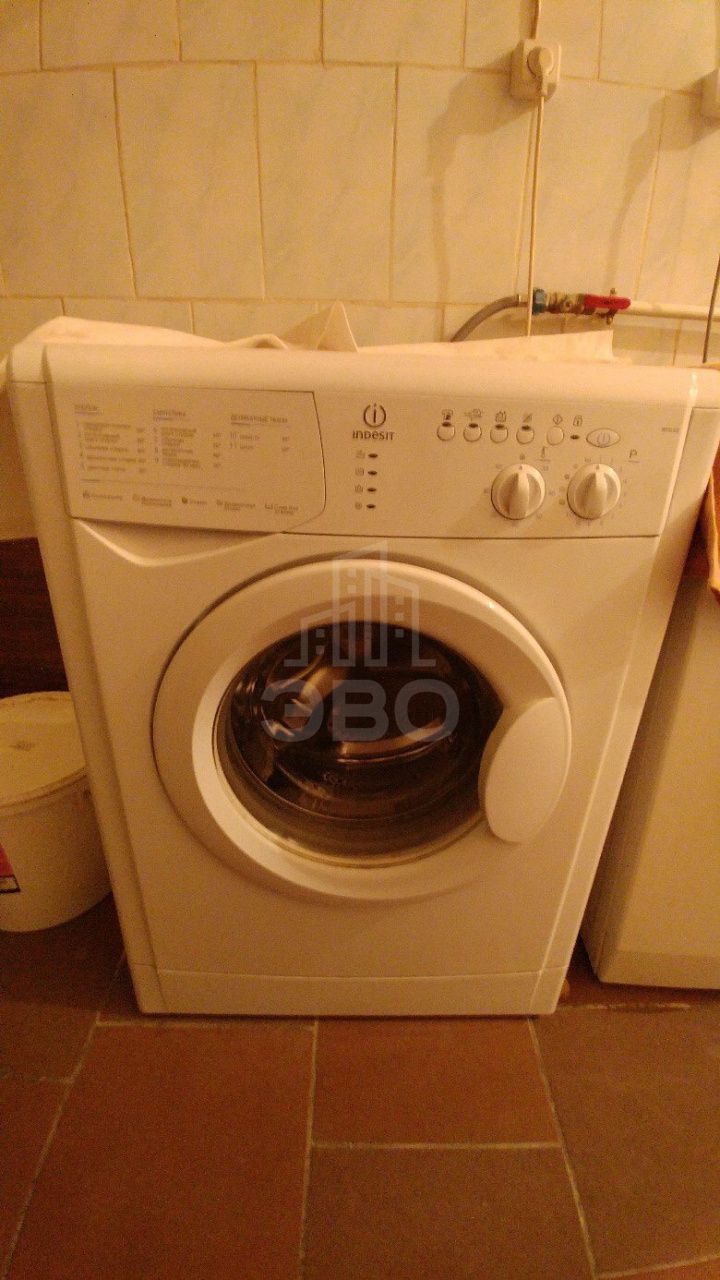 комната в Санкт-Петербурге по адресу: Большая Зеленина ул., 31