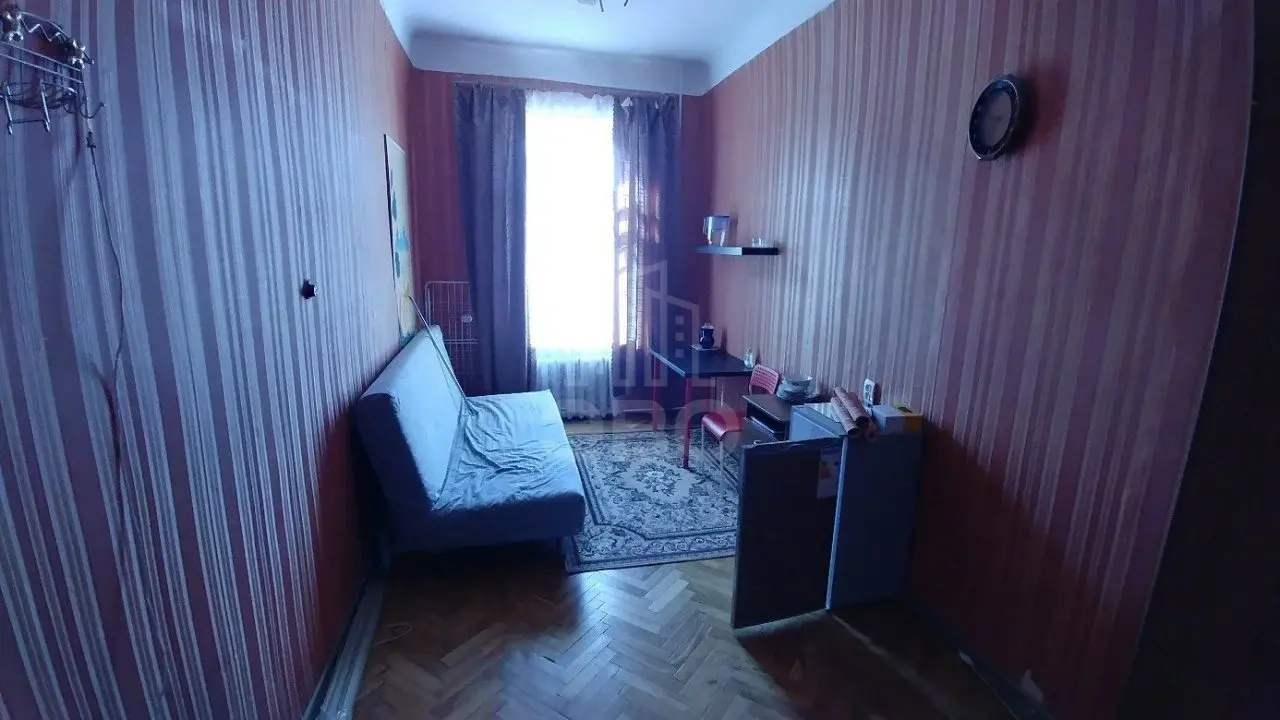 комната в Санкт-Петербурге по адресу: Большая Зеленина ул., 31