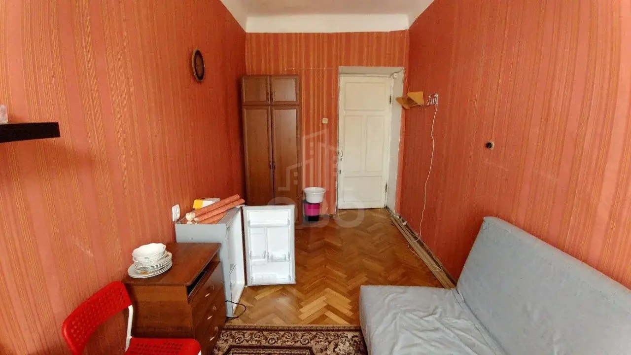 комната в Санкт-Петербурге по адресу: Большая Зеленина ул., 31