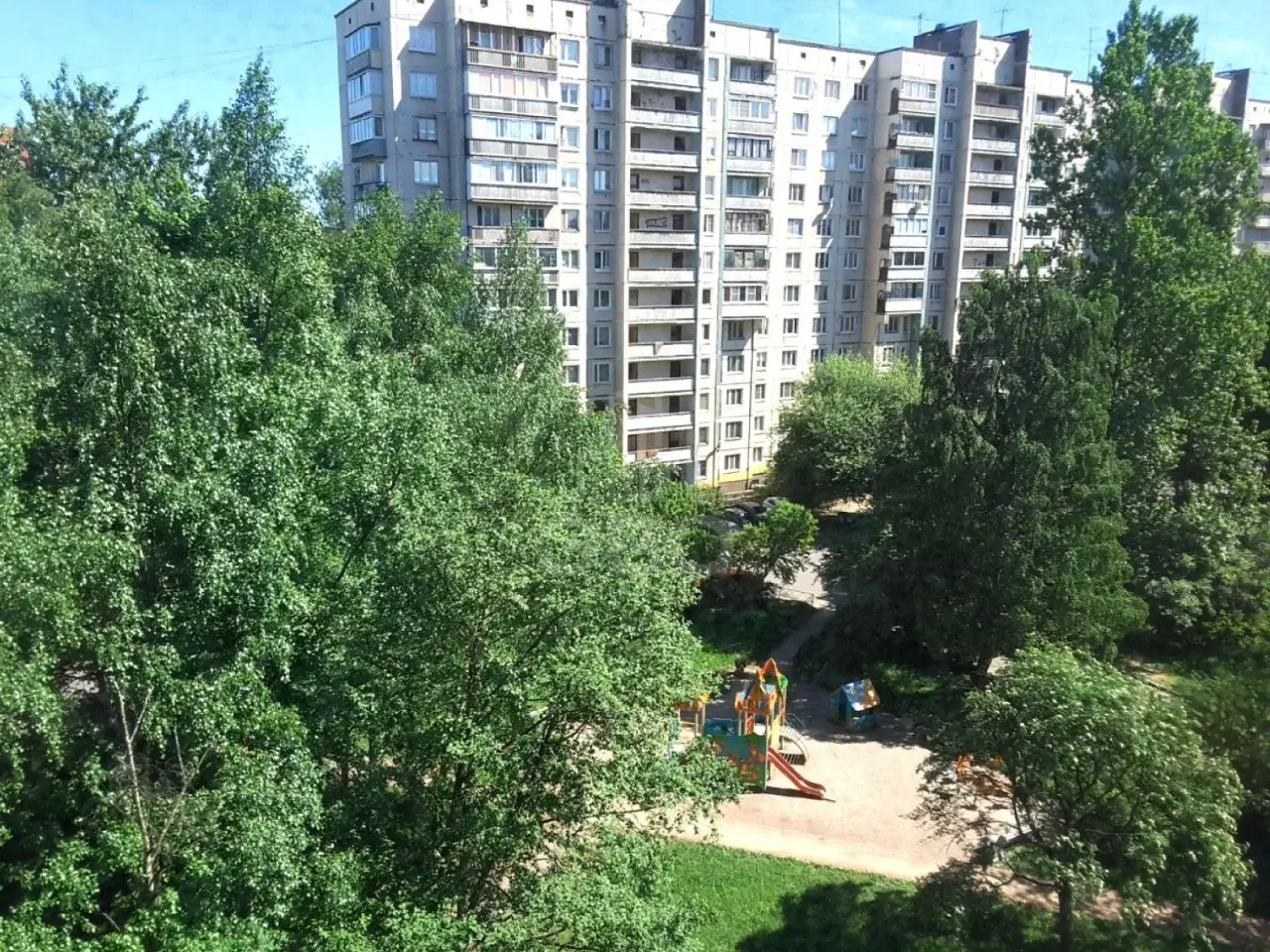 трехкомнатная квартира в Санкт-Петербурге по адресу: Светлановский проспект, 77