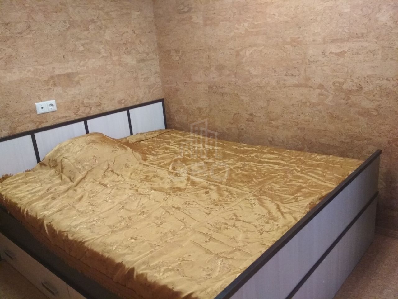 трехкомнатная квартира в Санкт-Петербурге по адресу: Олеко Дундича ул., 39, к 1