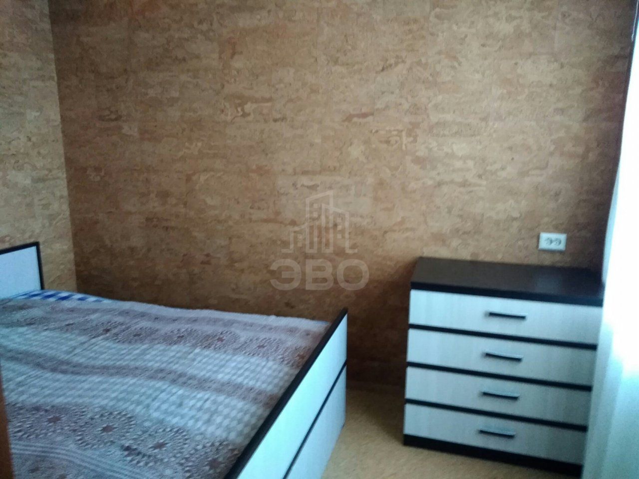 трехкомнатная квартира в Санкт-Петербурге по адресу: Олеко Дундича ул., 39, к 1