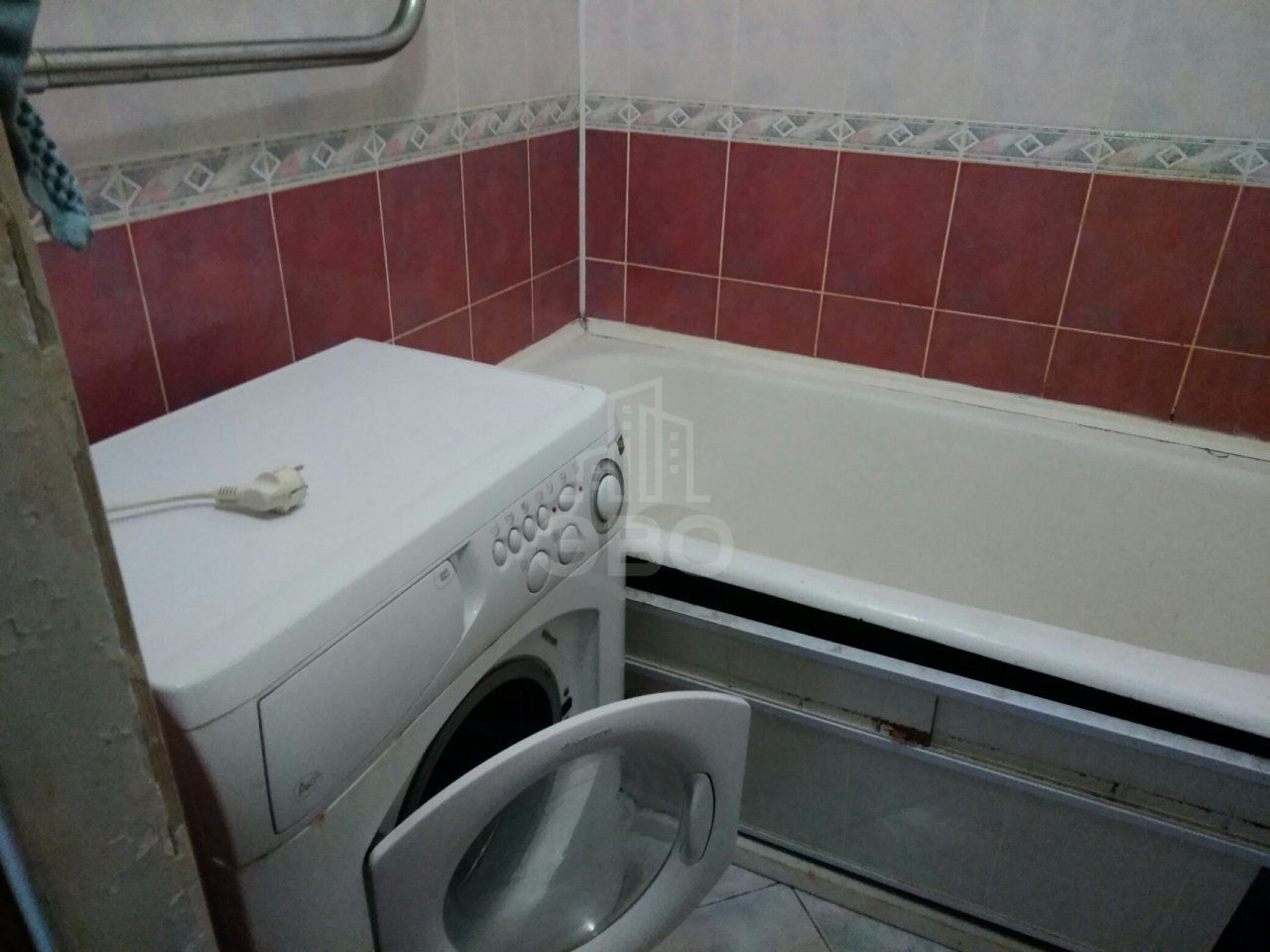 трехкомнатная квартира в Санкт-Петербурге по адресу: Олеко Дундича ул., 39, к 1